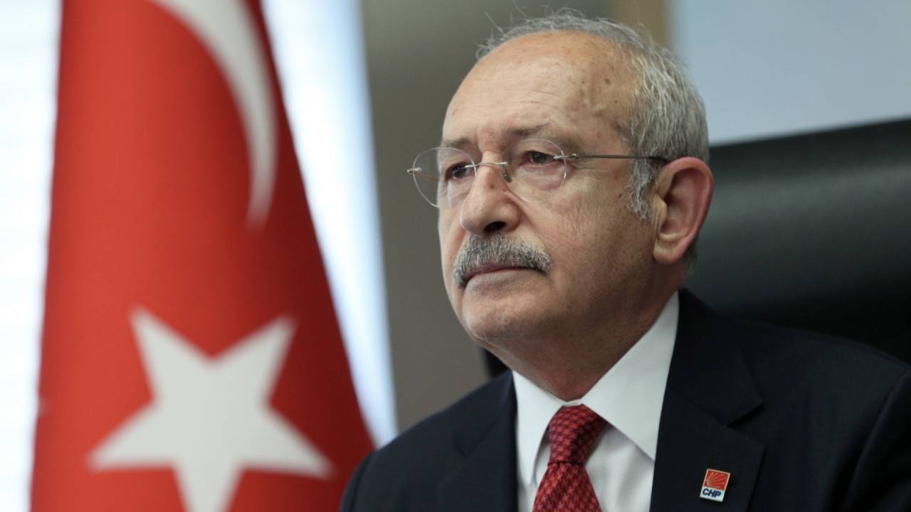 kilicdaroglu chpnin 102 yasini kutladi gelismis bir elestiri kulturu vardir otoriter yonetimlere karsidir RaUQHeQY