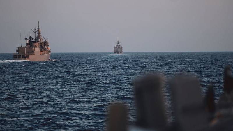 piri reis egeyi gerdi turkiyenin duyurusunun ardindan yunan ordusundan asker tatbikat UwyfgW2r