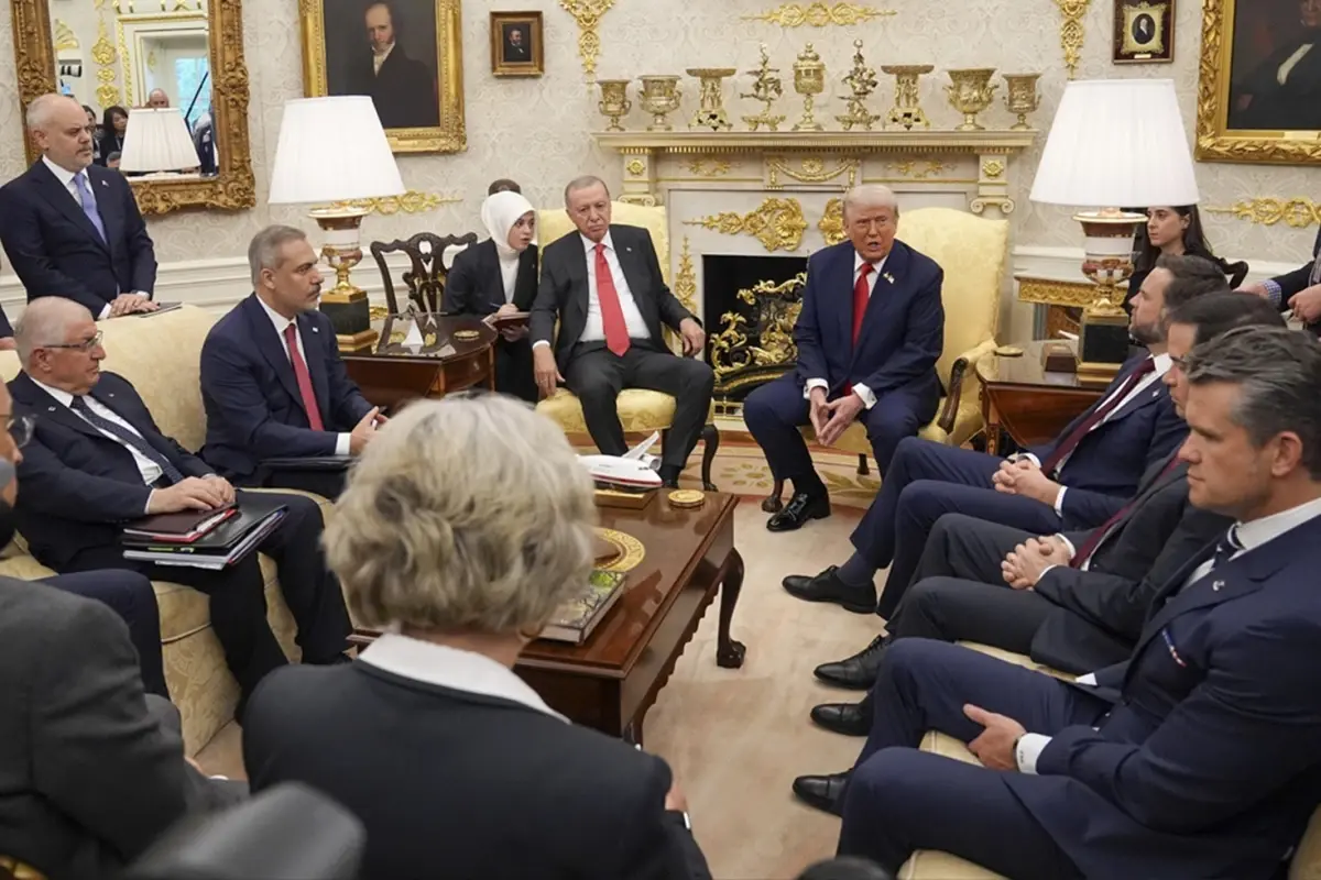 trump erdogan gorusmesi dunyada yankilandi yunan gazetelerinden dikkat ceken sozler gYNJeThk