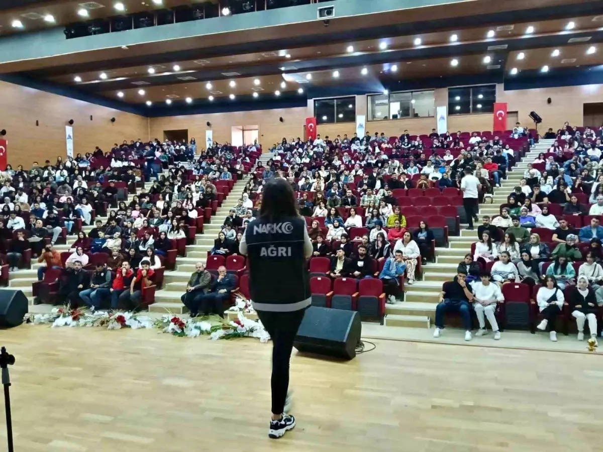 agrida emniyet mudurlugu ogrencileri bilgilendirdi gPAVLW7w