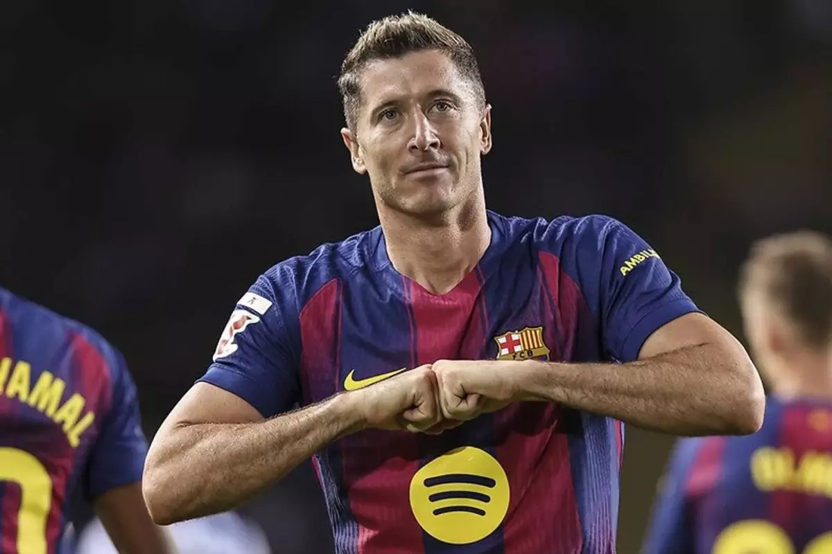 fenerbahceden tarihi transfer hamlesi 4LeJfzvz.jpg