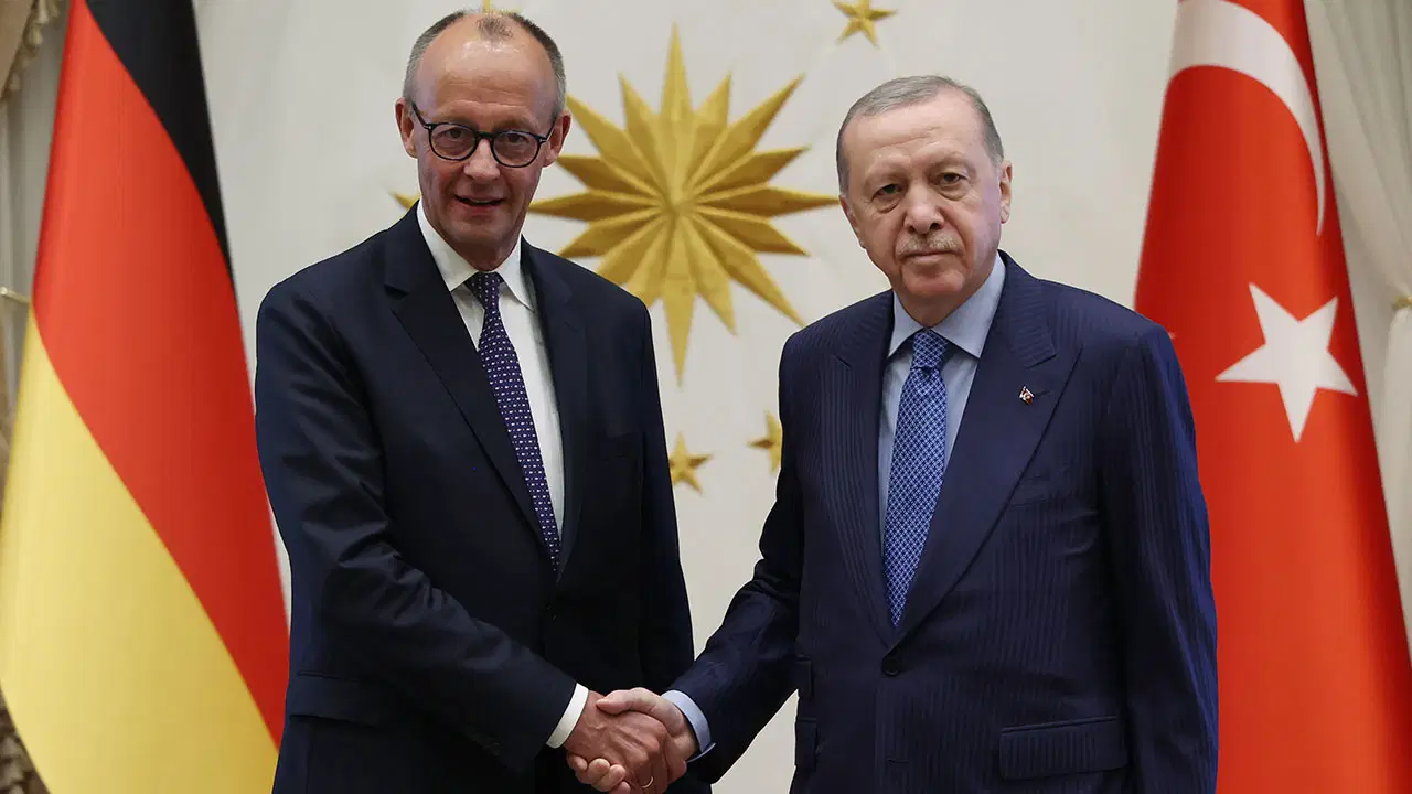 son dakika erdogan ve merz ortak basin toplantisinda konusuyor abye tam uyelik mesaji uthTLnh7.jpg