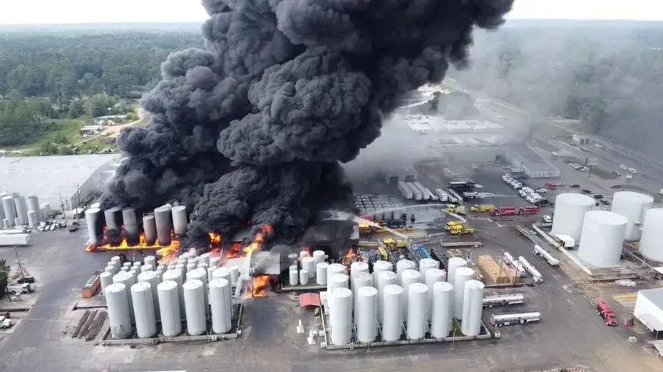 abdde 48 bin ton amonyak depolayan tesiste sizinti bolge tahliye edildi Sg3UFaHp.png