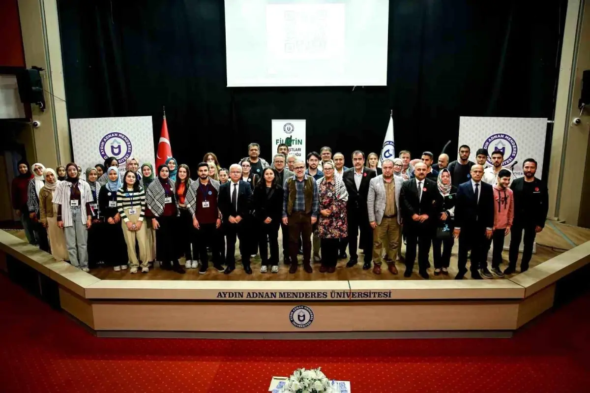 vicdanin kiyisinda gazze etkinligi gerceklestirildi mKIuXRmp.jpg